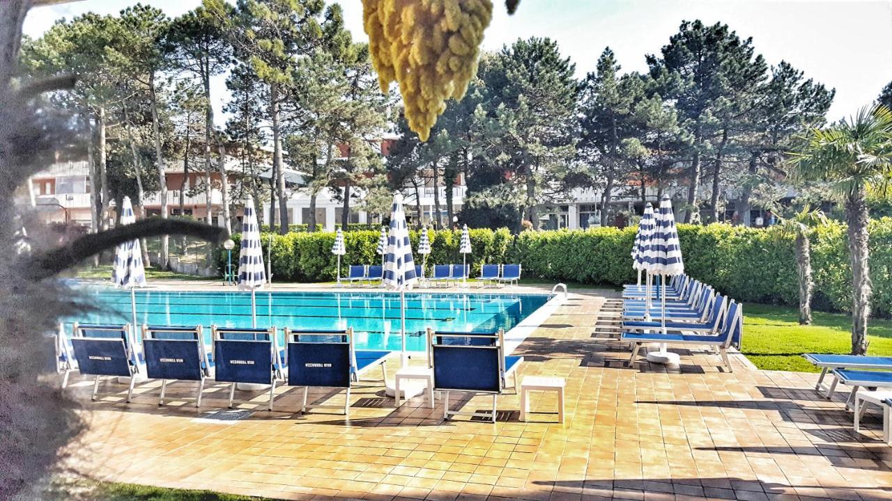 Hotel Alla Terrazza Bibione Ngoại thất bức ảnh